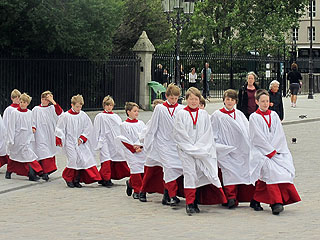 ノートルダム寺院の少年合唱隊